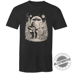 Alien And Bigfoot Play Guitar shirt
